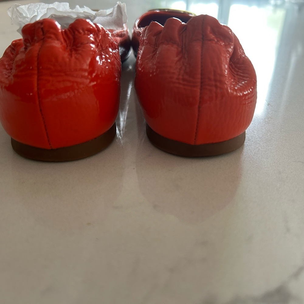 Tory Burch Gold and Orange Loafers with Iconic Medallion - Picture 4 of 7